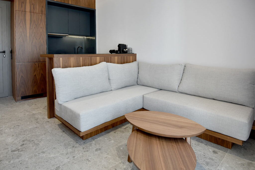 King Suite Rose n Stone Luxury Houses